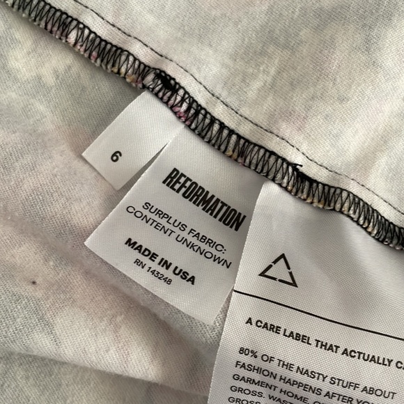 Reformation pink floral zip front pencil skirt - Picture 5 of 9